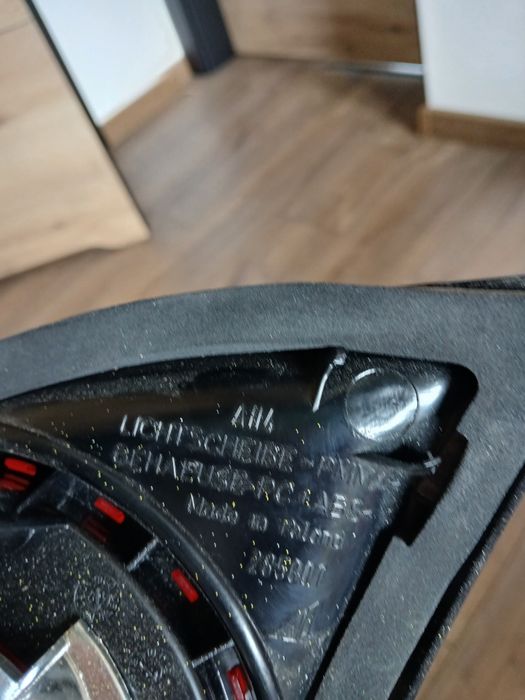 lampy tył klapa golf 5