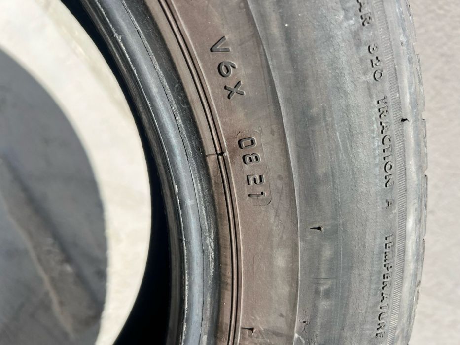 215/60/17 Bridgestone 2 pneus