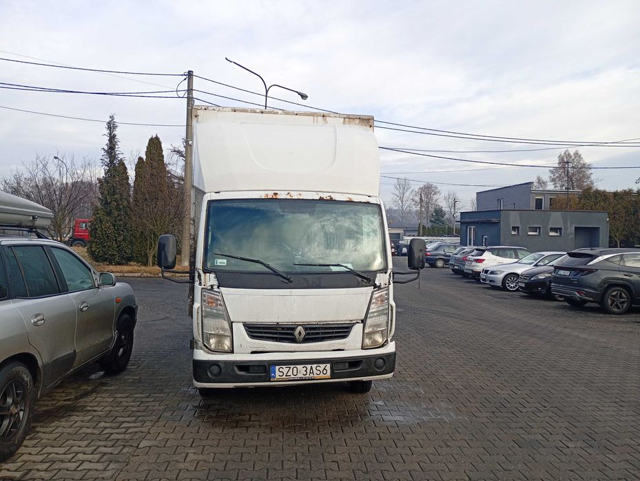 Sprzedam Renault Maxity 2010r