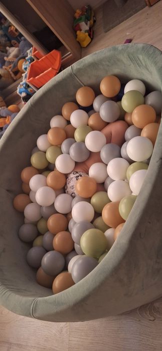 Продам сухий басейн