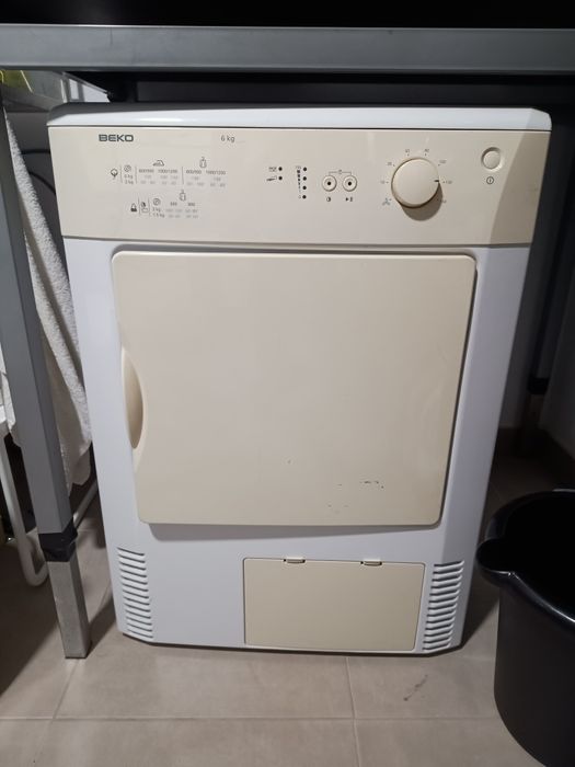 Máquina de secar roupa Beko