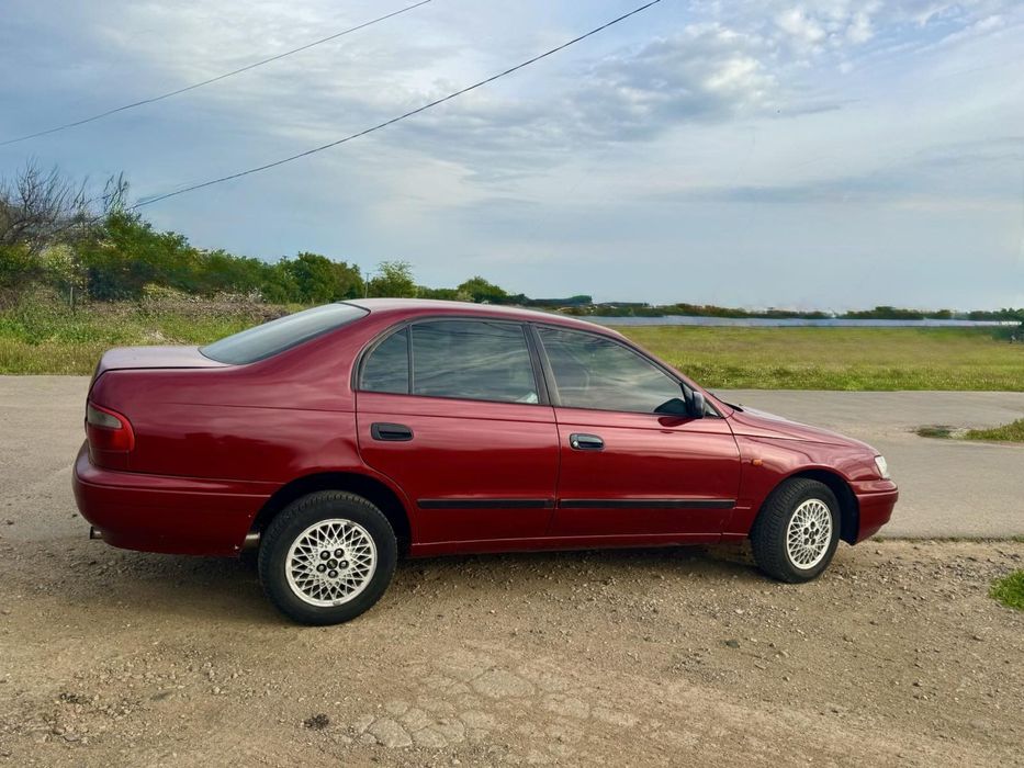 РАЗБИРАЮ Toyota Carina E!