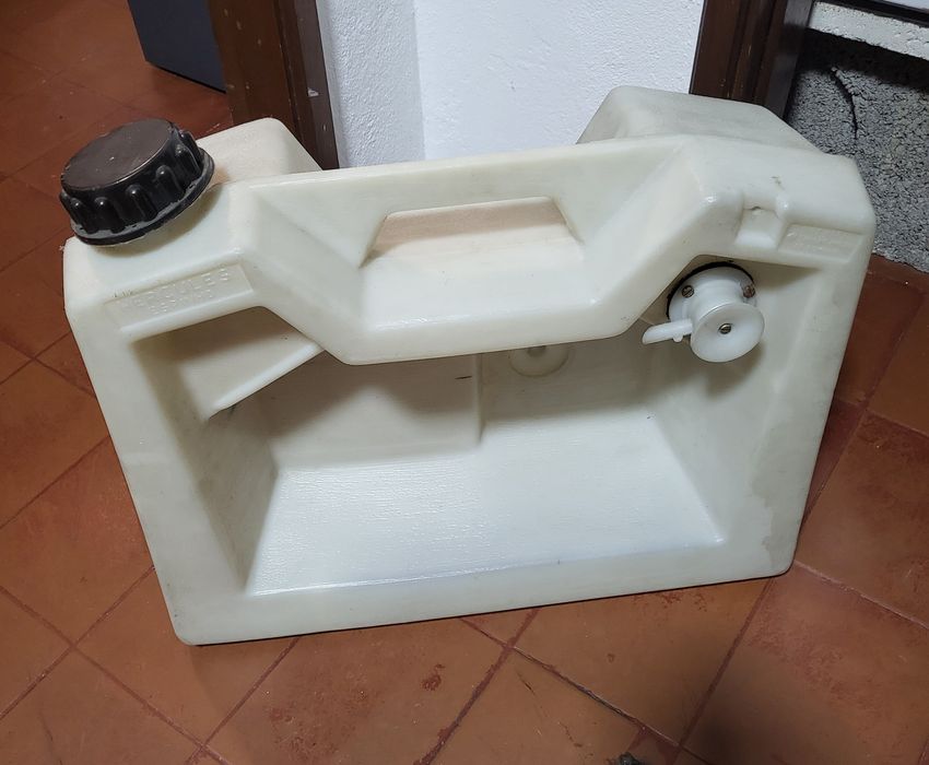 Jerrycan / Reservatório
