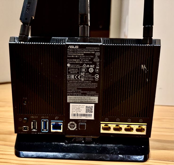 Router Asus RT-AC86U