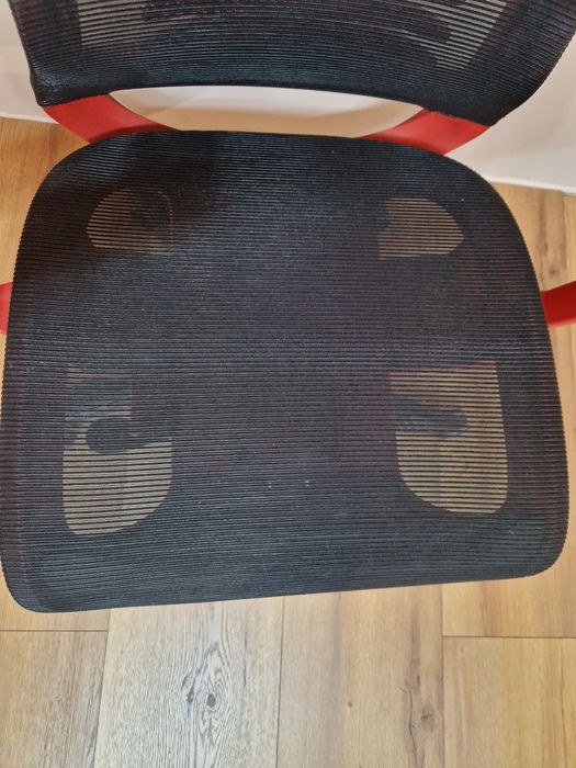 Fotel gamingowy Genesis ASTAT 700 czerwony