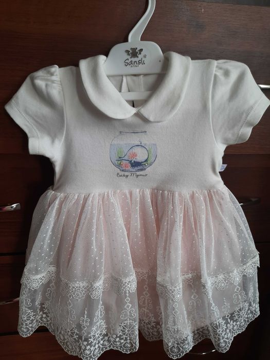 Платье нарядное на девочку 9 мес