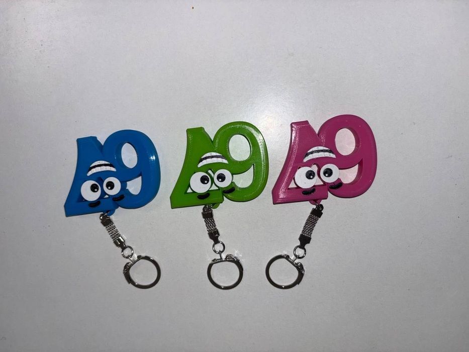 Фігурка Брелок Сікс-Севен Six-Seven 67, Roblox, 3 одиниці за ціною 2