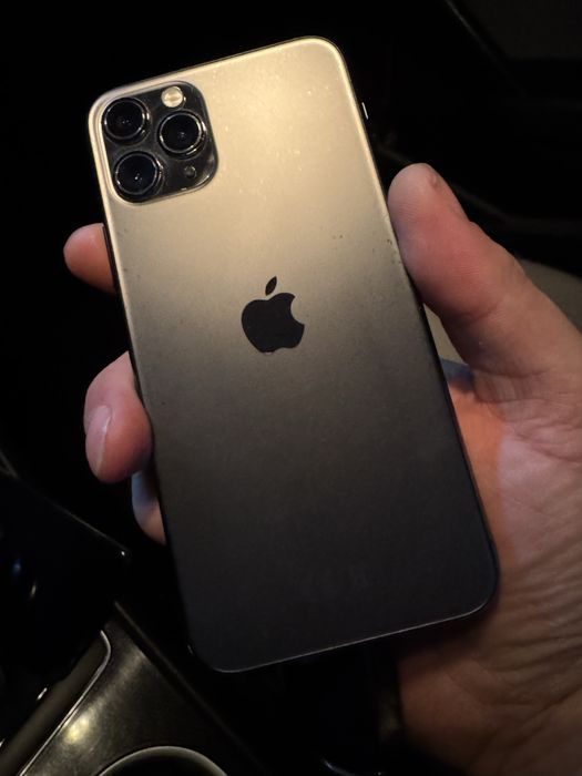 Продам айфон 11про 256