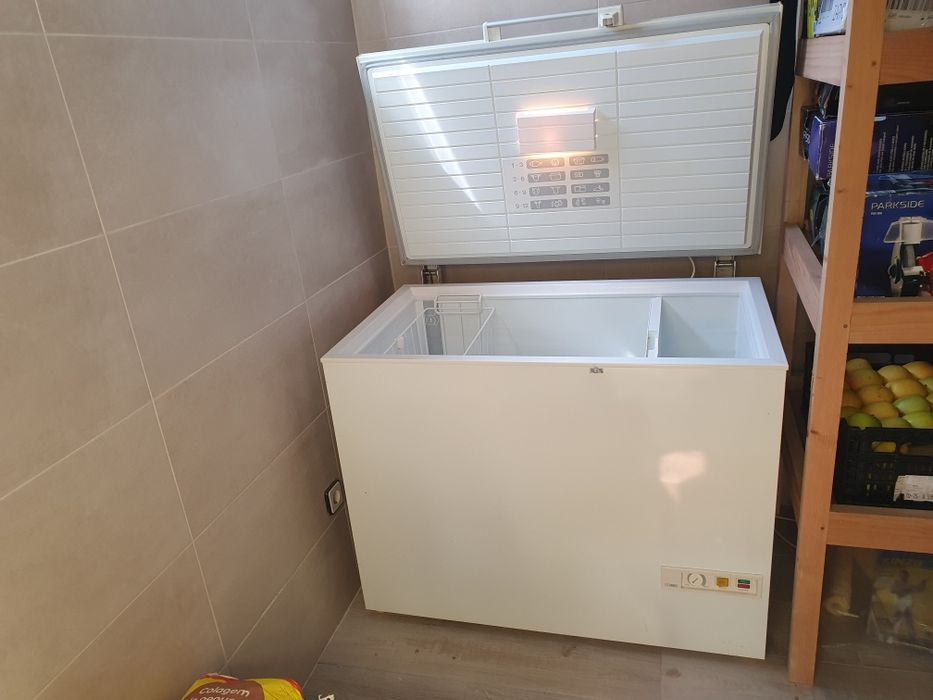 Vendo uma Arca Congeladora Balay