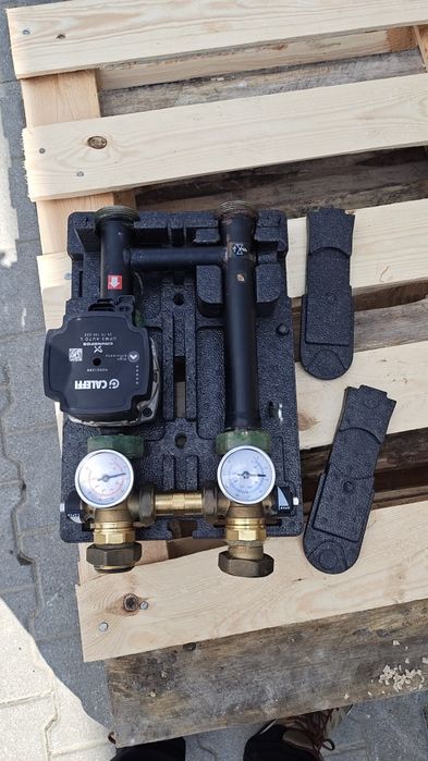 Caleffi. Grupa pompowa