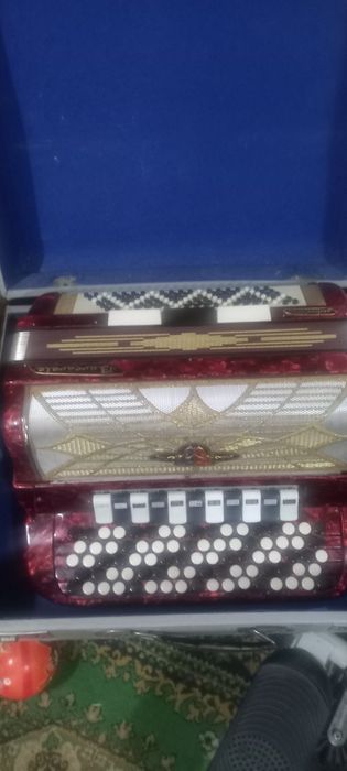 Продам баян- аккордион