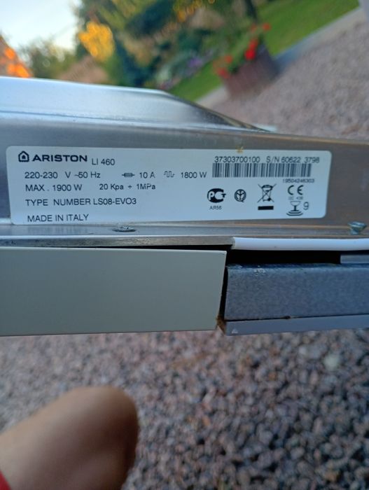 посудомийна машина Ariston li460