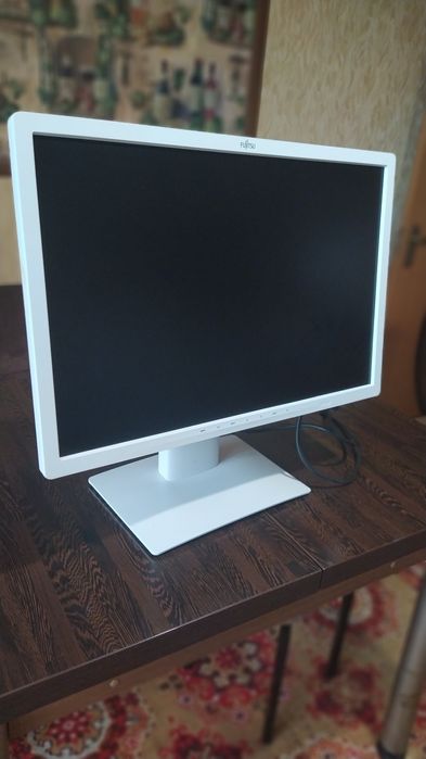 Монітор Fujitsu B24W-7