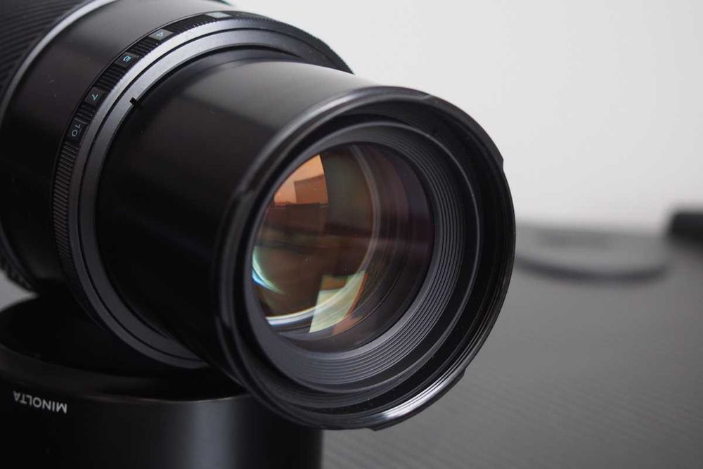 Minolta AF 100mm F/2.8 MACRO