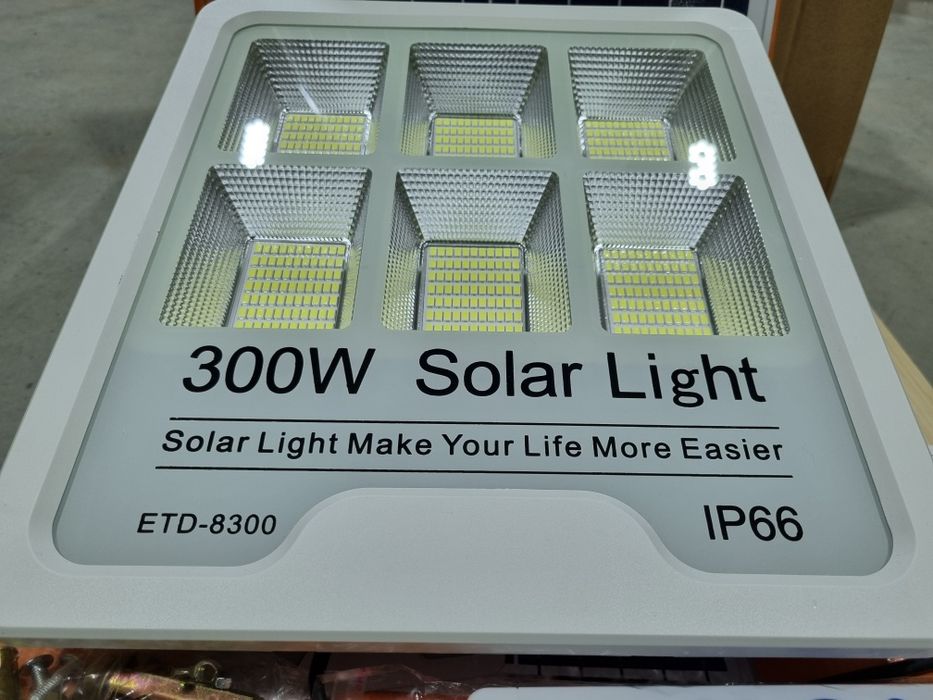 Lampa solarna VÖGLER GmBh 300W, sensor zmierzchu SMD