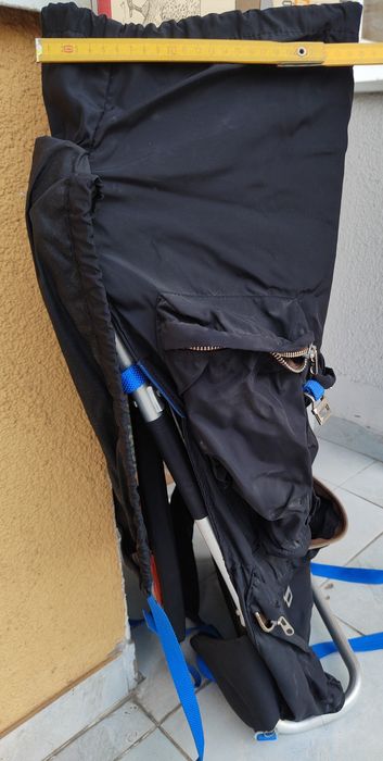 Bardzo lekki plecak na aluminiowym stelażu wys 76cm szer 40 cm