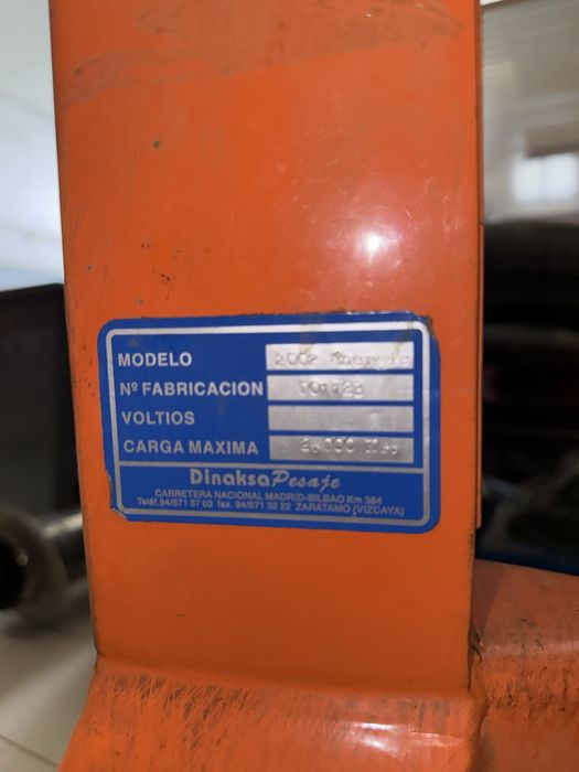 Porta-paletes manual Dinaksa – 2000 kg de capacidade