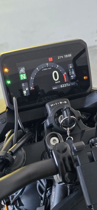Honda Hornet 750 - 2025