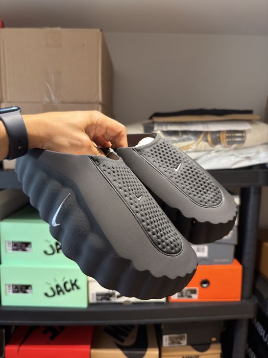 Nike mind 001 black chrome new with tags