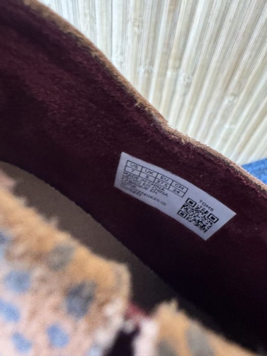 Ботінки Toms натуральна замш 37.5