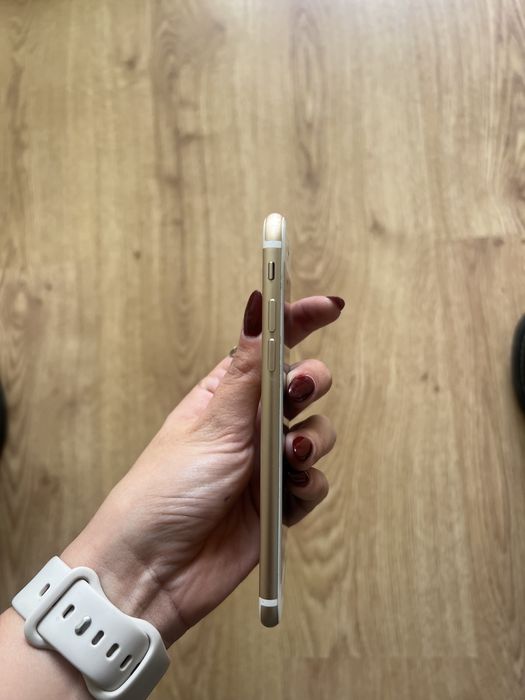 Iphone 7 de 32Gb, Dourado