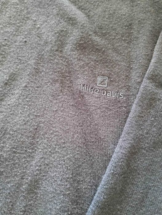 Camisola azul escura Mike Davis tamanho M