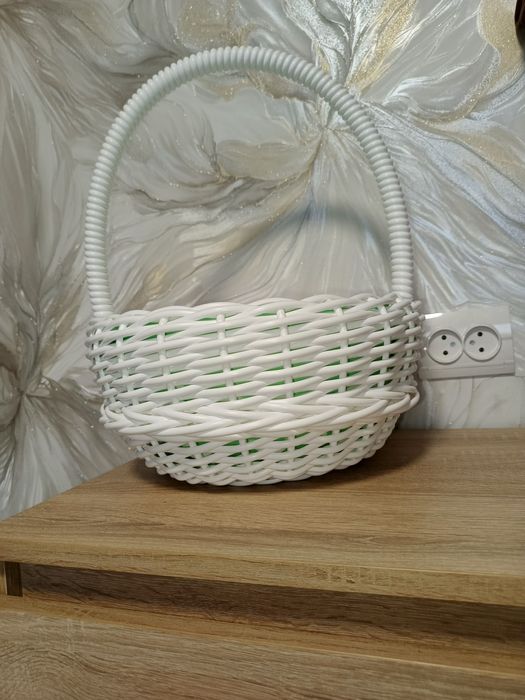 Великодні кошики з ротангу