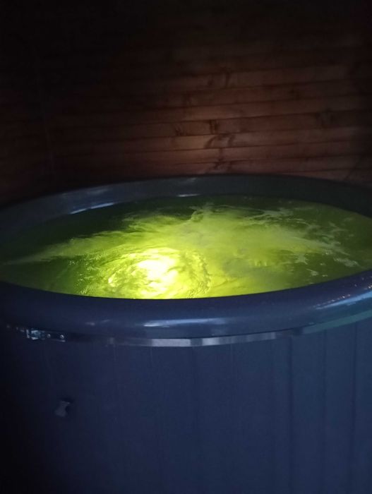 Подобово , проживання і чан , баня