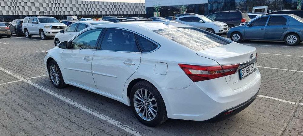 Toyota Avalon Hybrid LIMITED 2016