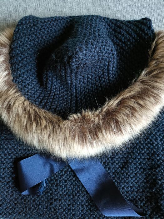 Colete de malha com capuz