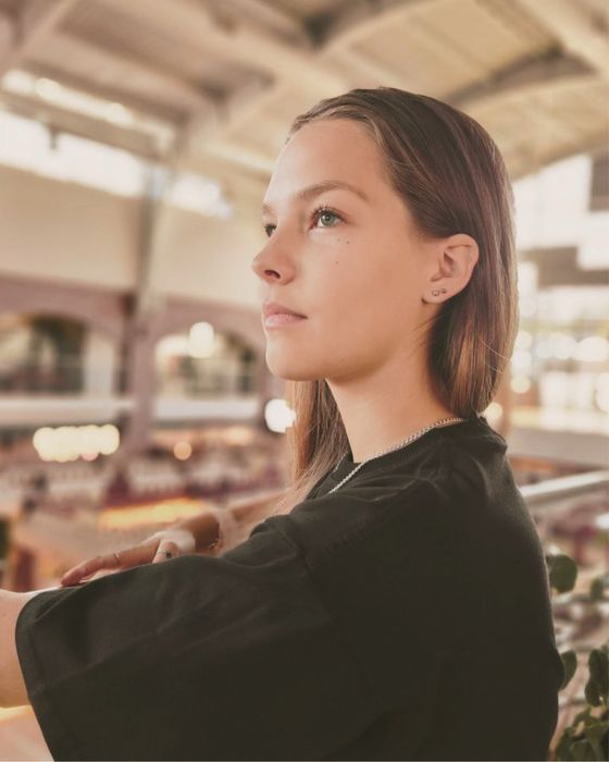 Репетитор з англійської та корейської. Працюю онлайн.