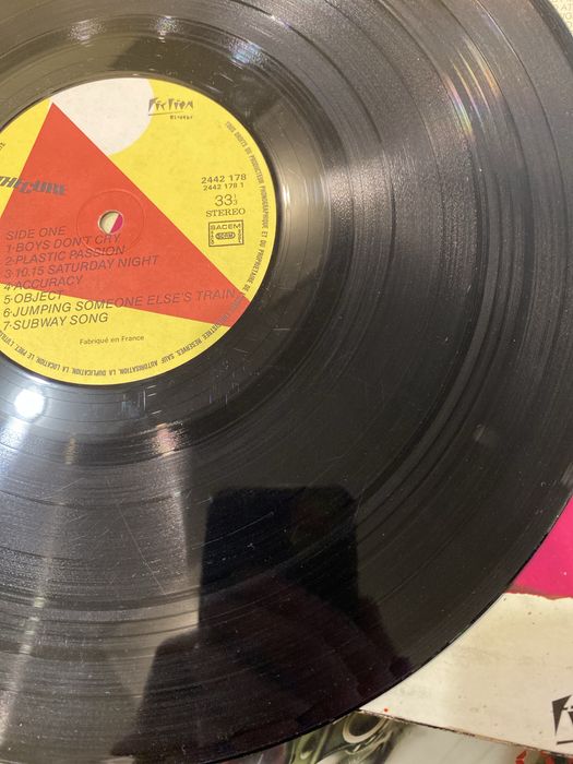 The Cure Boys don’t cry lp