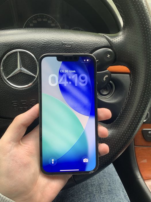 Продам iPhone 13 Pro 256 Space Gray Neverlock