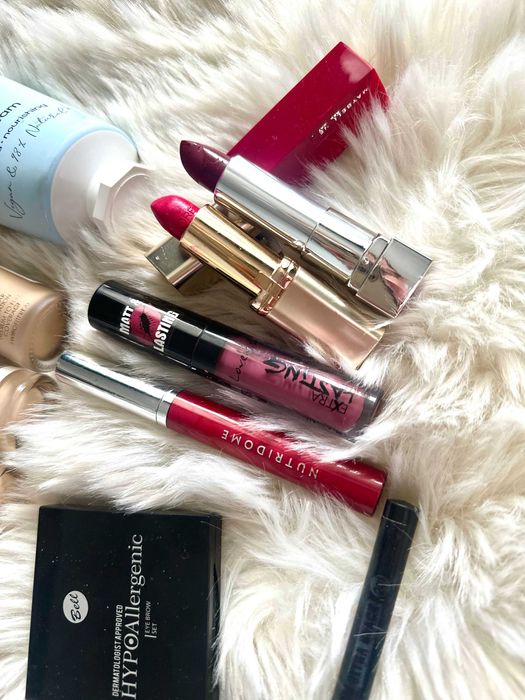 Zestaw kosmetyków do makijażu i ciała Nutridome Bourjois Max factor Bell wibo Loreal Maybelline Fluff