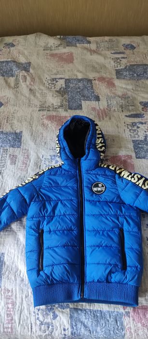 Продам курточки на мальчика