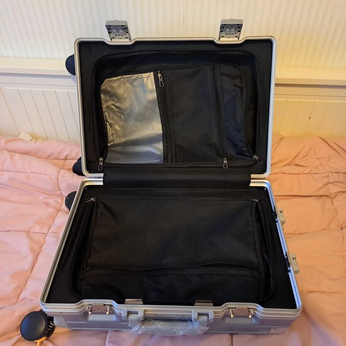 Mala de Cabine com carregador USB e Telemóvel e pousa copo