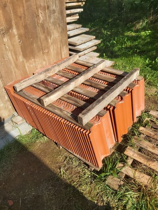 Dachowka Brass Celtycka Cisar Ceglasta ponad 100szt.