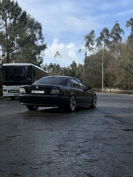 BMW E38 728i Manual LCI