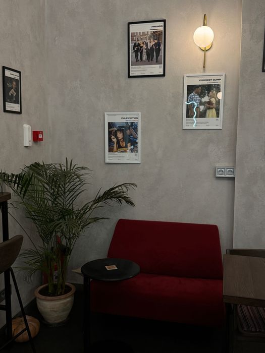 Контент-мейкер, фотограф, смм-спеціаліст