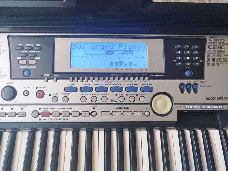 Синтезатор Yamaha PSR 550