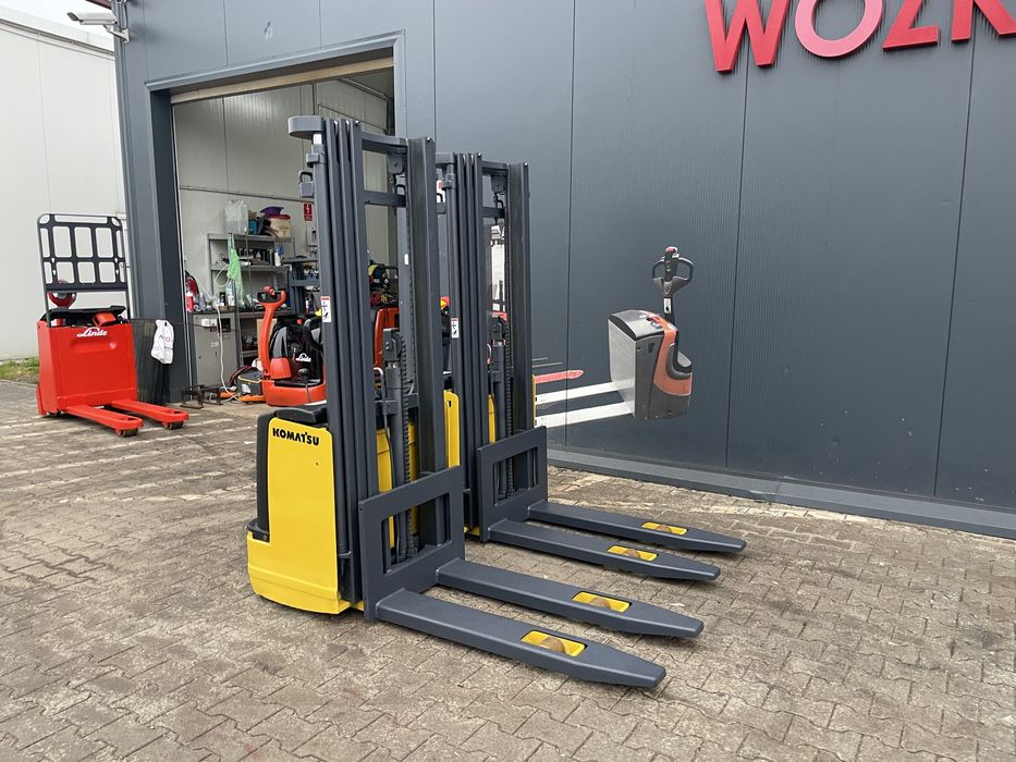 Paleciak elektryczny Komatau 440 cm 1050 kg sztaplarka wózek