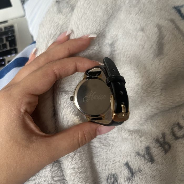 czarny zegarek house