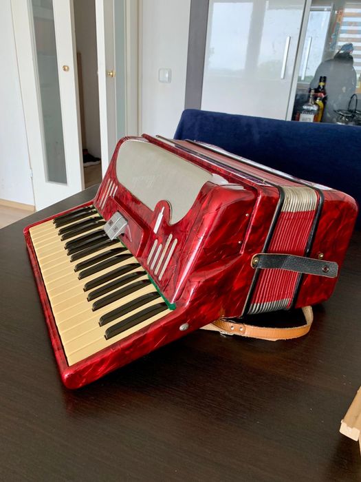 Akordeon 80 basowy