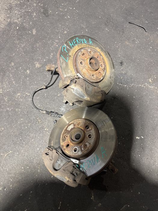 Zwrotnice opel meriva a 1.6b