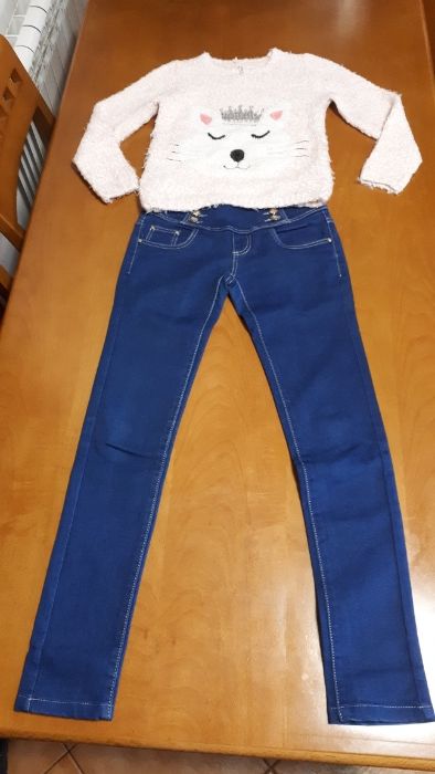 Varias peças roupa de criança como novas