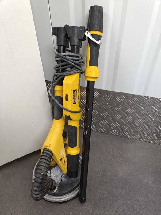 Lixadora de Paredes e Tetos Stanley FATMAX SFMEE500