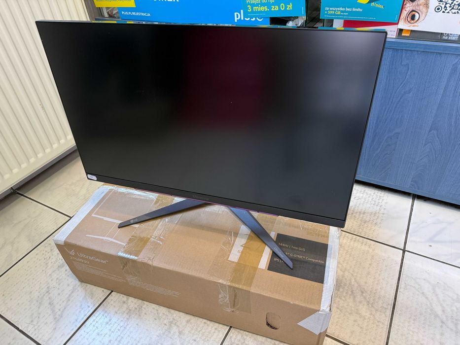 (10) Monitor LG UltraGear 27GR93U-B.AEU 27" 3840x2160px IPS 144Hz 1 ms [GTG]