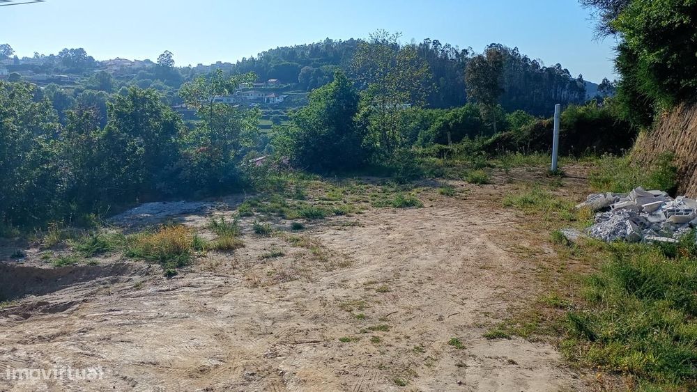 Terreno para Construção com 750 m² em São Mamede de Lustosa — Lustosa E Barrosas (Santo Estêvão), Porto