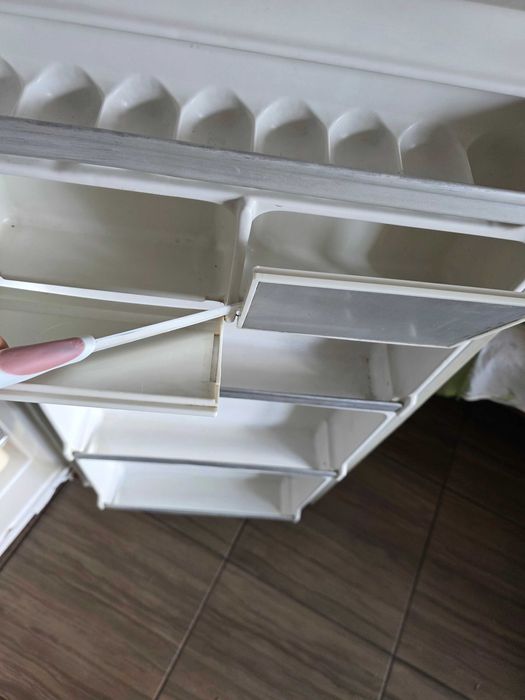 Холодильник АИСТ