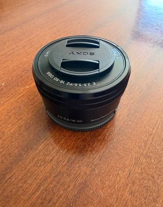 Lente Sony E PZ 16-50mm f/3.5-5.6 OSS